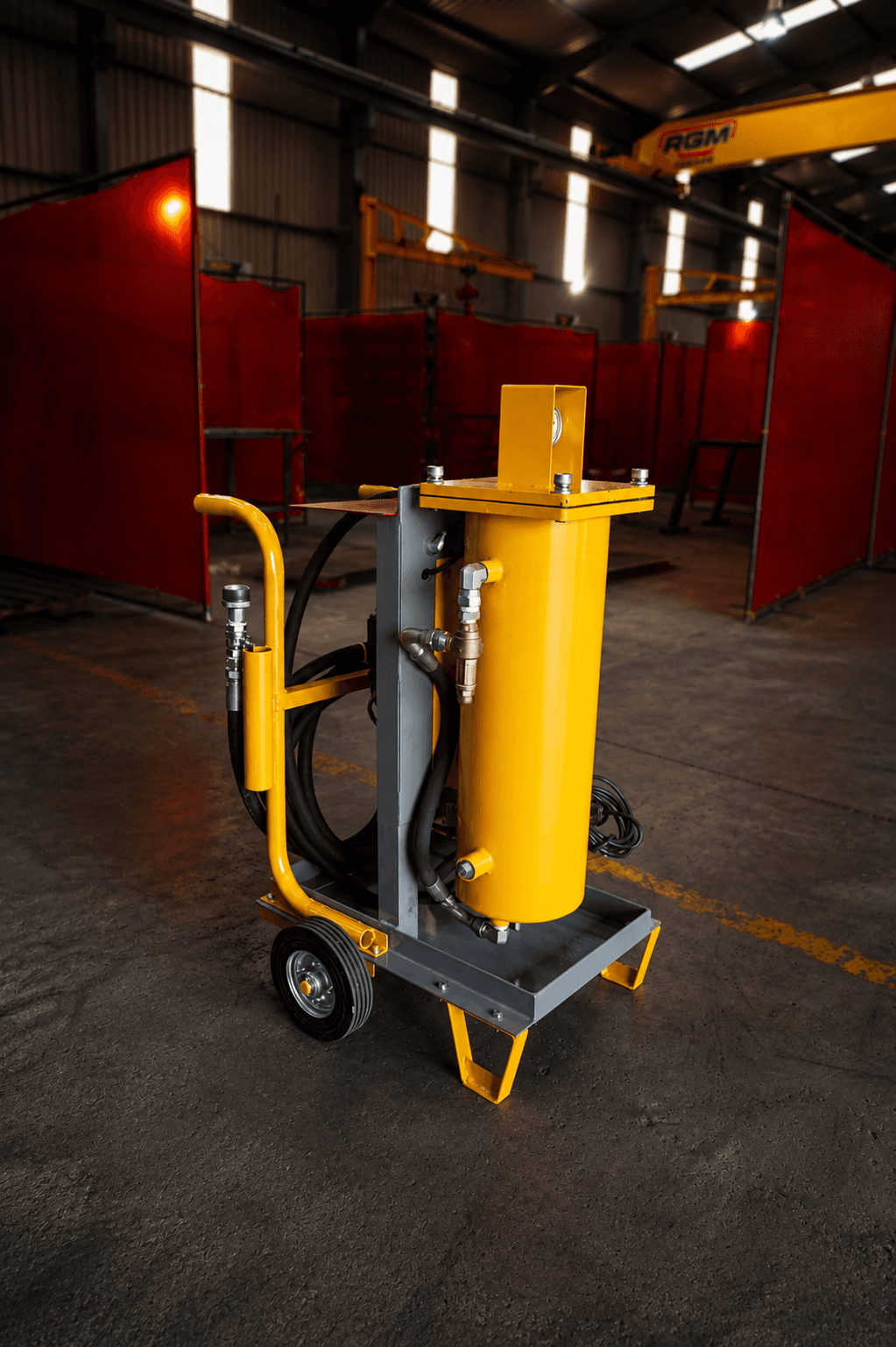 PureFlo AW-5T trolley-mounted oil refining system